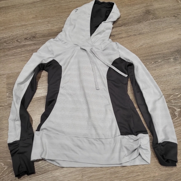 Gray Workout Hoodie - Picture 4 of 12